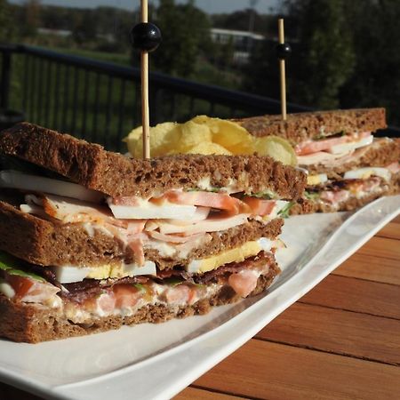 Cafe Brasserie Het Heerenhuis Het Kalf Εξωτερικό φωτογραφία